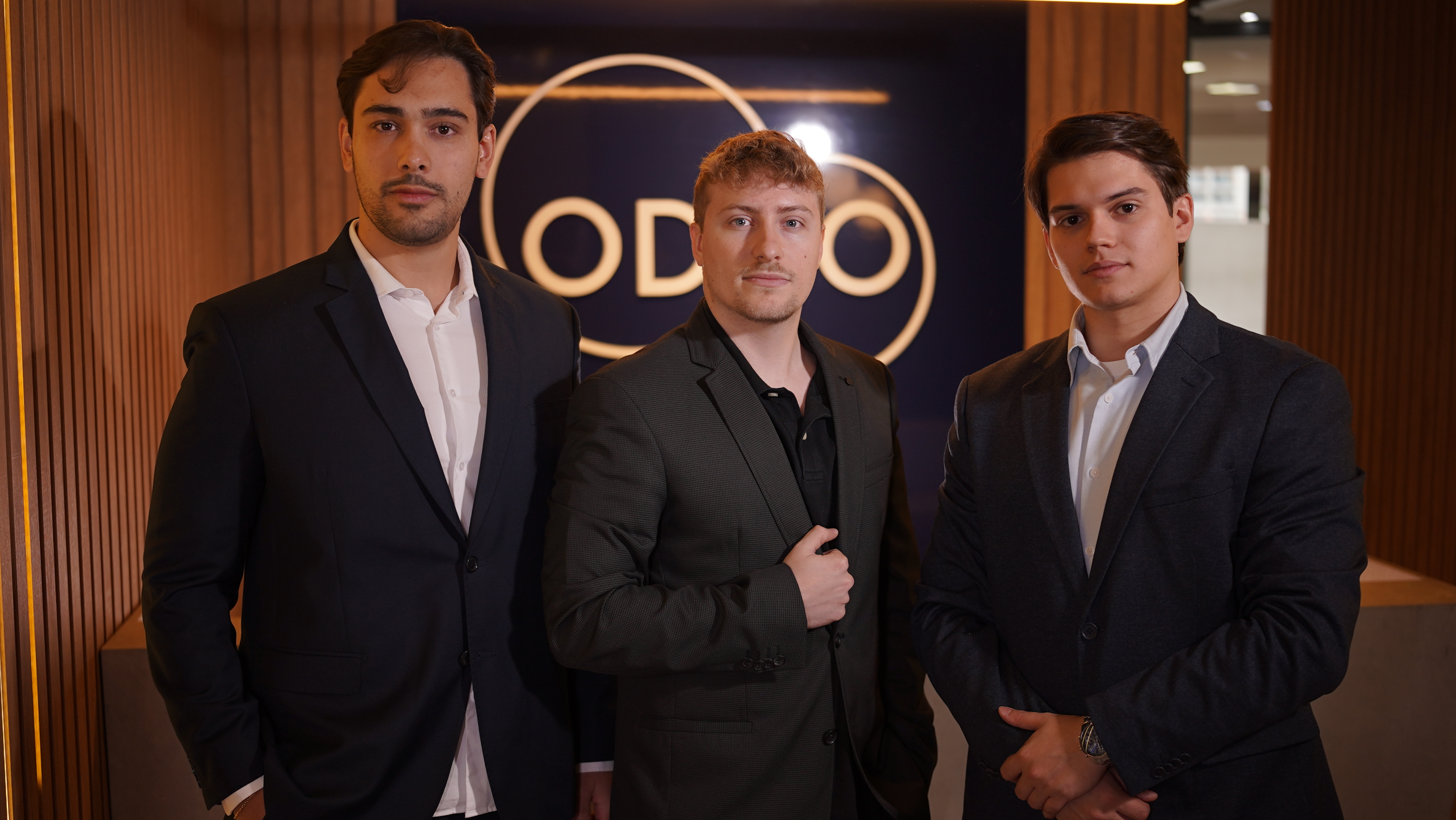 Equipe ODuo no escritório